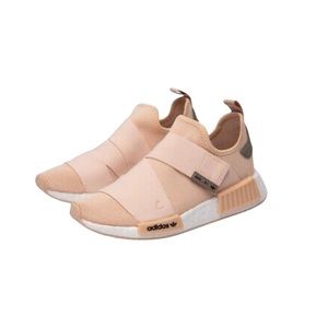 Adidas Women's NMD R1 Strap Halo Blush Cloud womens size 7.5 NEW with tag